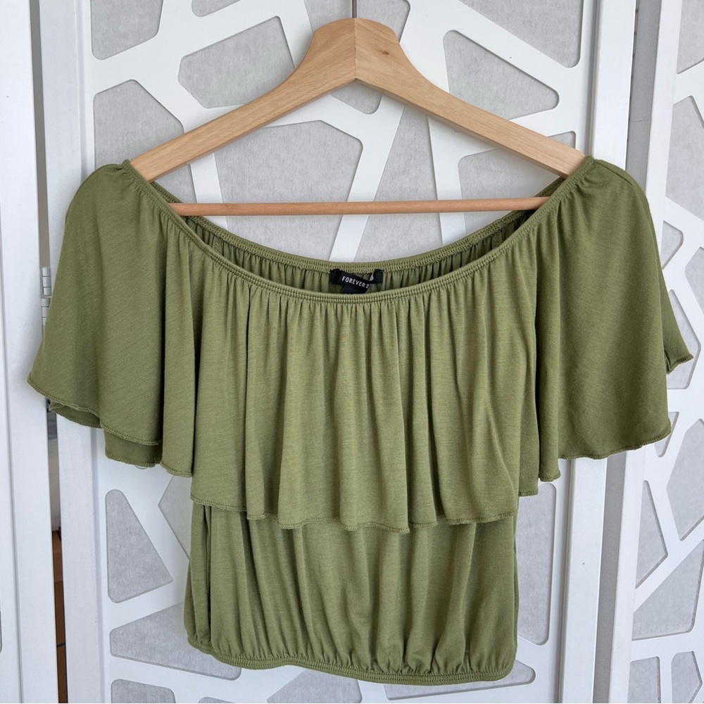 Forever 21 Off-the-Shoulder Cropped Top NWOT